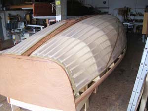 BM33 classic cold moulded mahagony hull