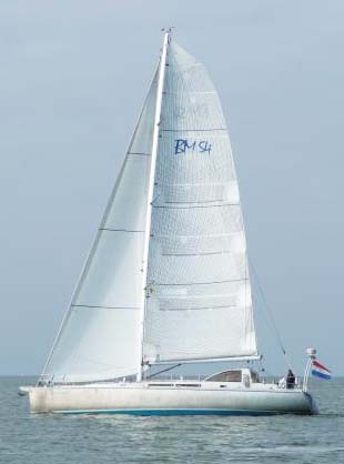 BM54 clipper sail upwind